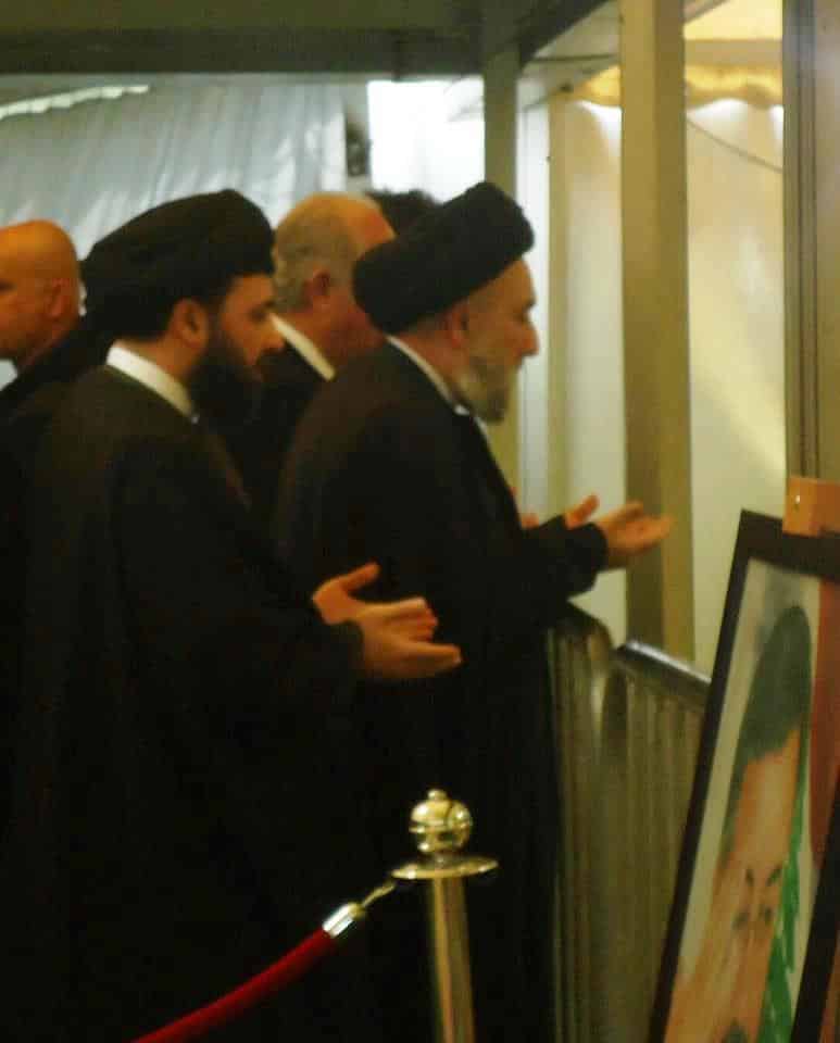 العلامة السيد علي الأمين يتلو الفاتحة على ضريح الشهيد الحريري والشهداء